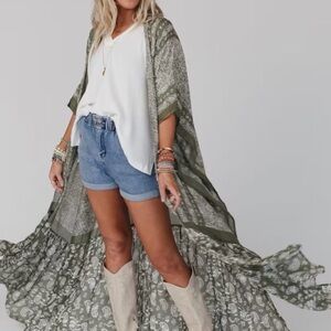 Three Bird Nest Bohemian Green and White Kimono